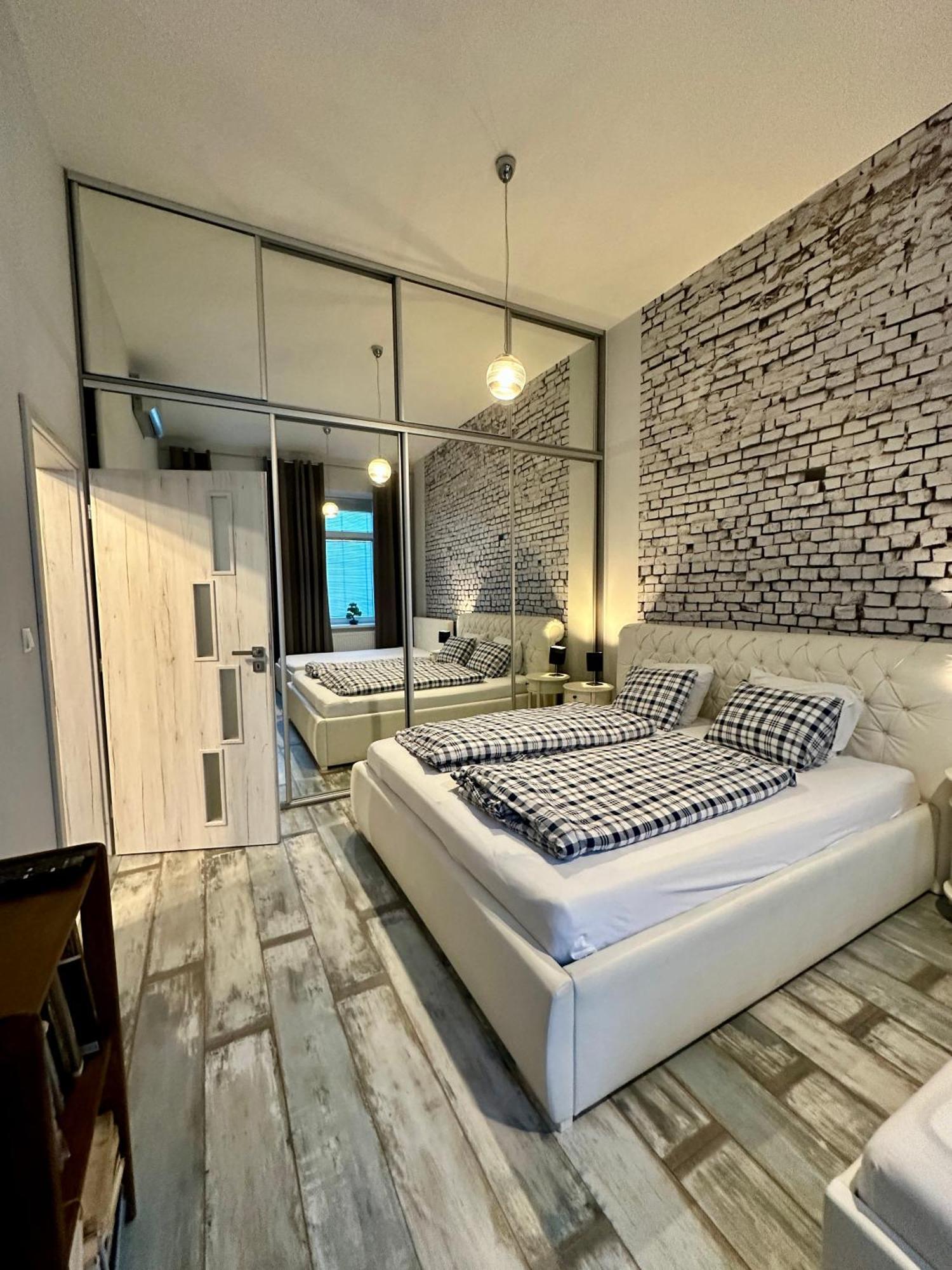 Royal City Centre Apartment Poprad Eksteriør bilde